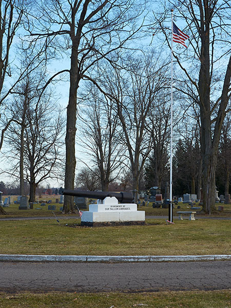 ©2017 Look Around You Ventures, LLC. Image of Fowlerville Civil War Monument.